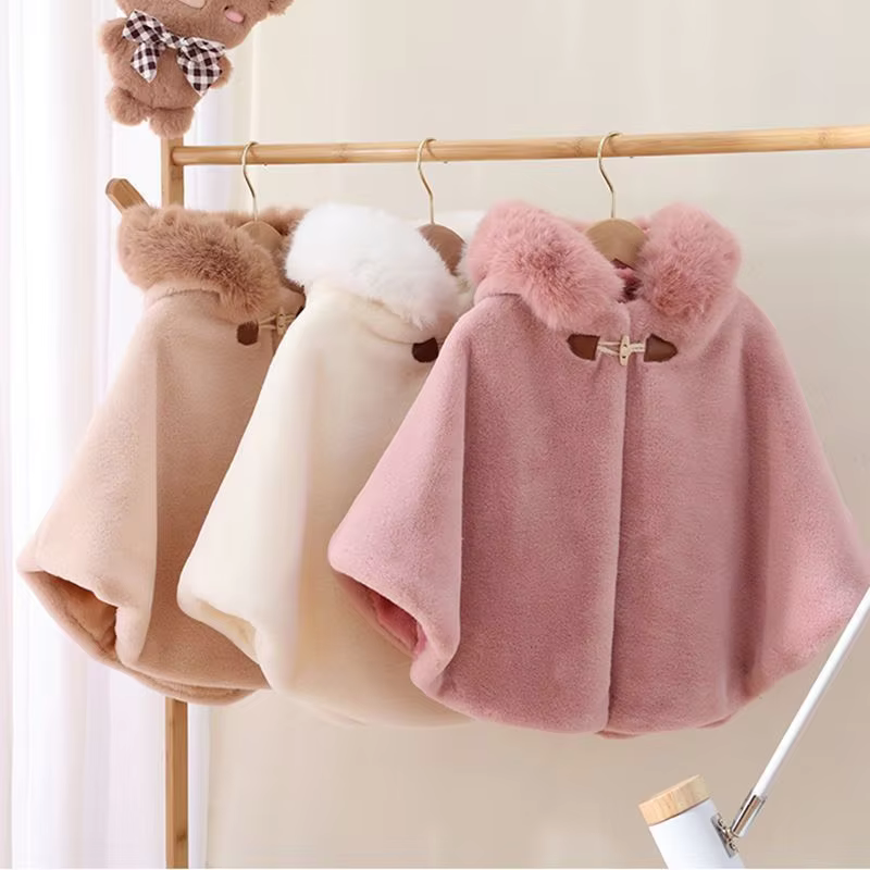 Poncho bébé hiver avec capuche – Cape chaude